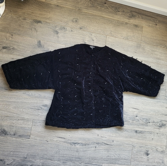 Topshop Velvet Beaded Padded Short Kimono Black {US size 10} - Picture 13 of 16